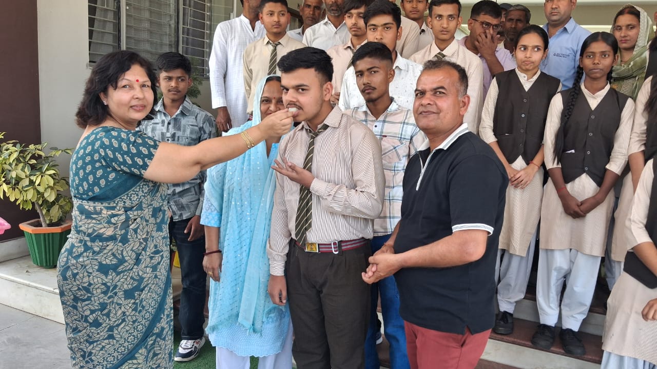 Academics Topper 10