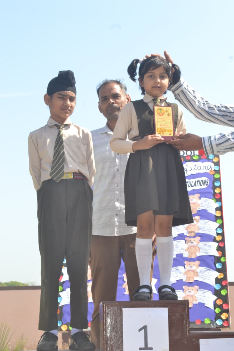 Annual Report Card & Prize Distribution Ceremony 17