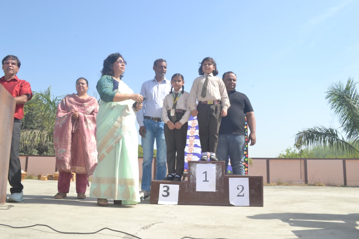 Annual Report Card & Prize Distribution Ceremony 18